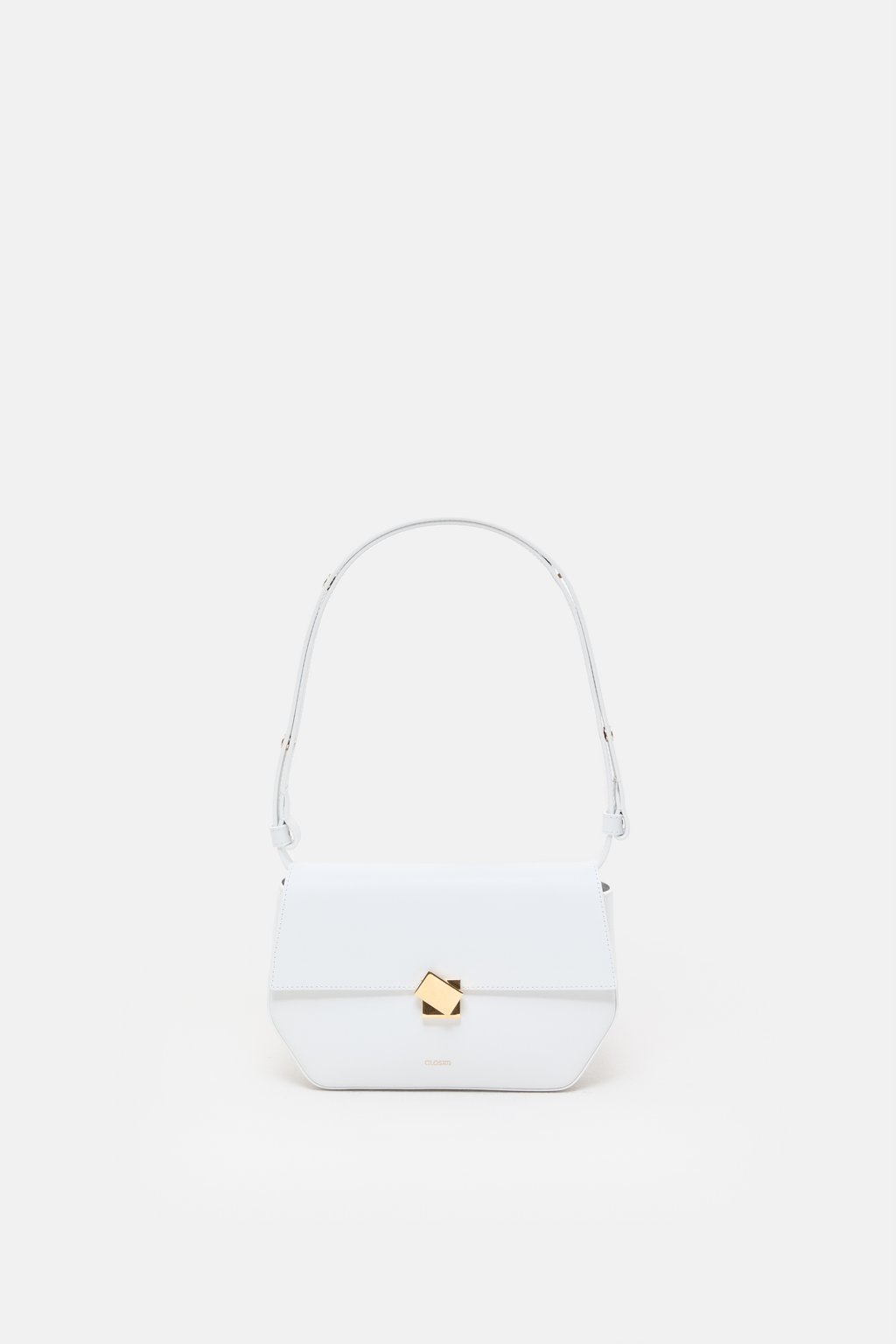 Closed bag one medium | Closed