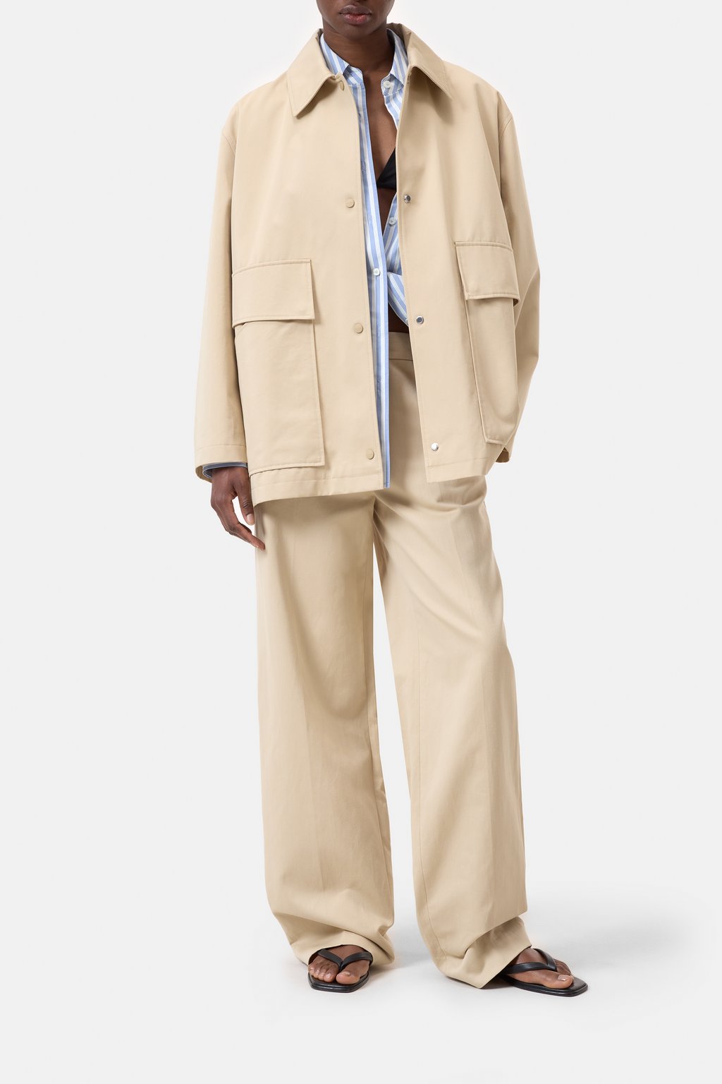 Cotton-twill short coat | Closed