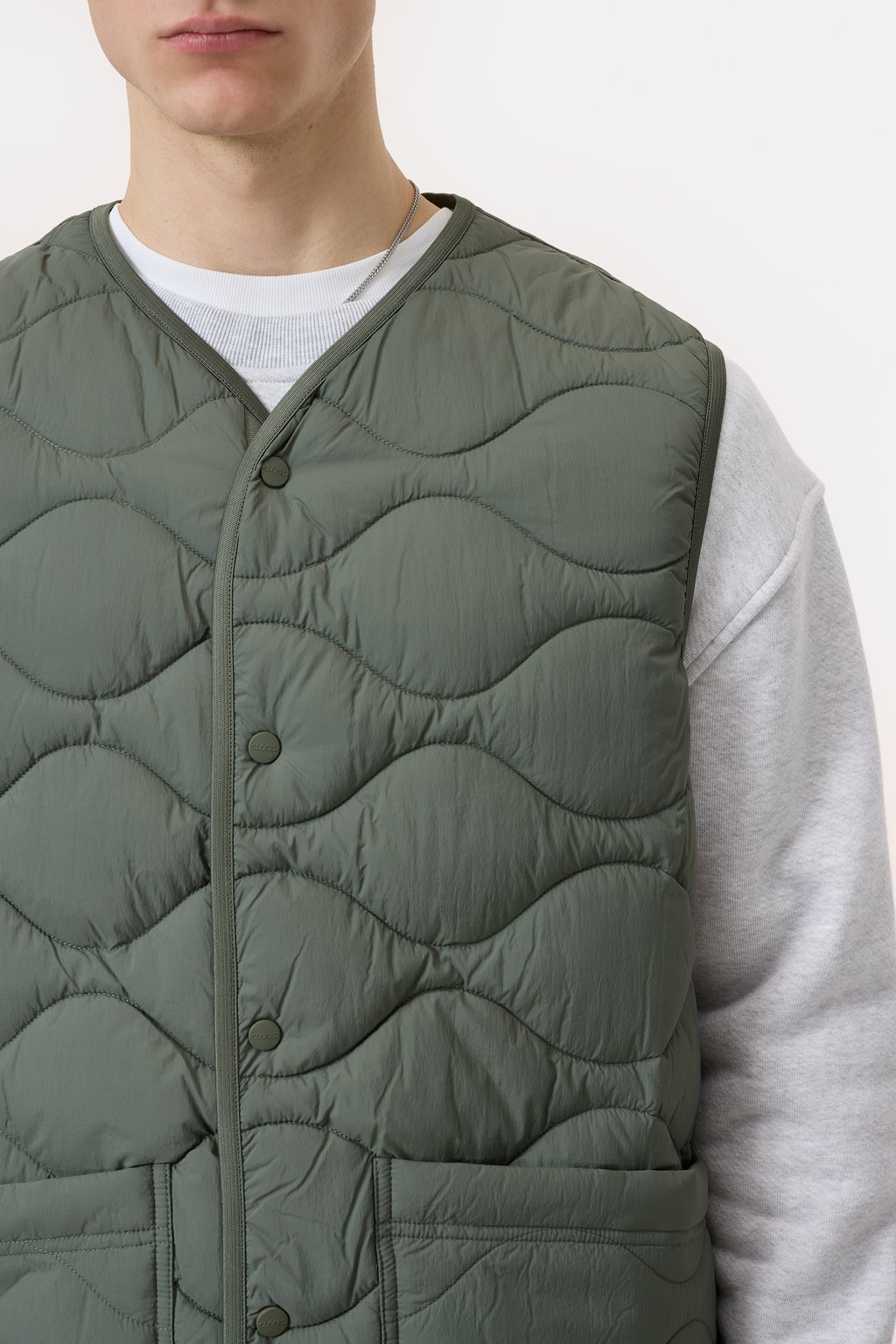 Quilted vest | Closed Quilted vest | Closed