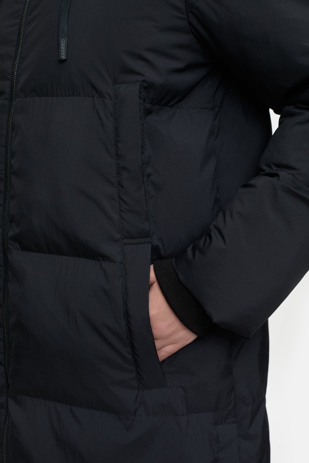 Extra long quilted coat | Closed