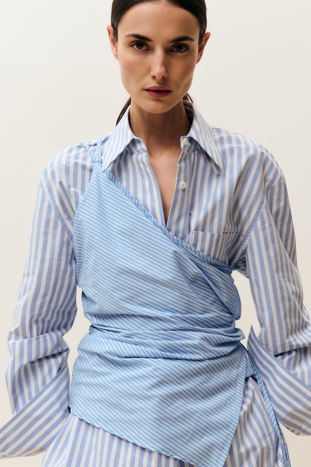【正規販売店】 Wrap top in cotton poplin | Closed Clothing