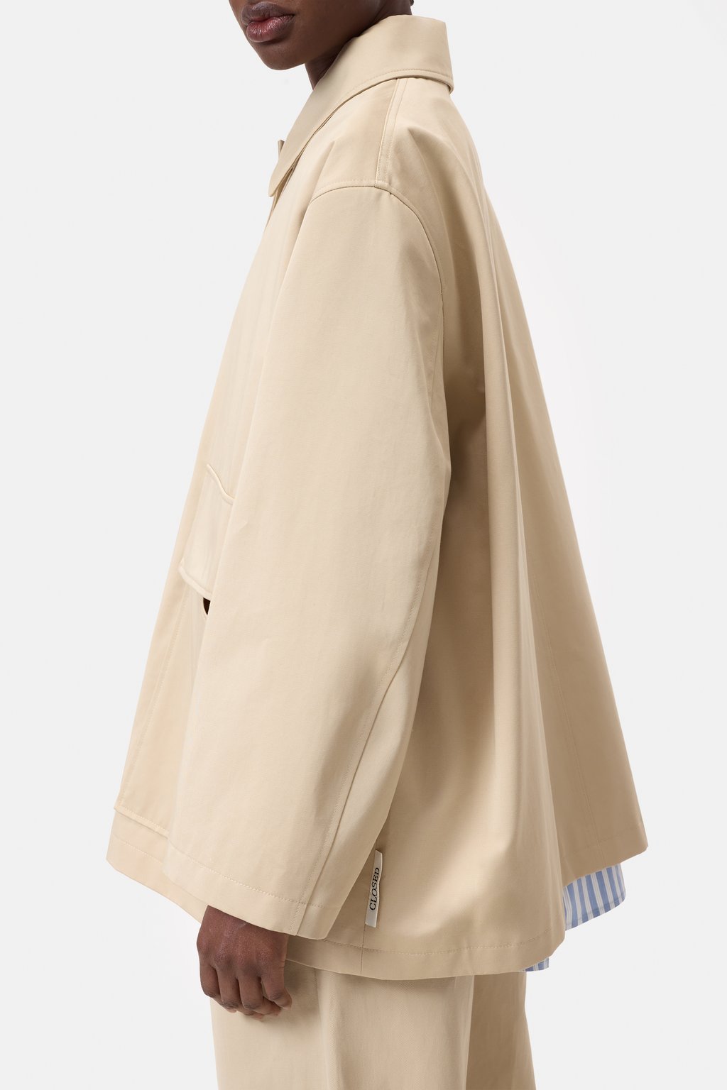 Cotton-twill short coat | Closed